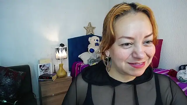 Delilah Belmont online show from December 8, 2024, 5:33 pm