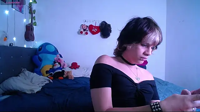 Caitlynwheler online show from March 17, 2025, 1:29 pm