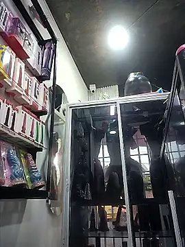 rapunzel069 online show from March 4, 2026, 12:44 pm