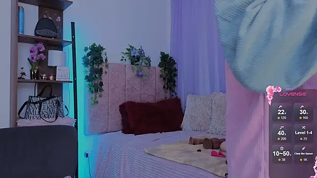 emilyrouxe online show from February 26, 2026, 4:17 pm