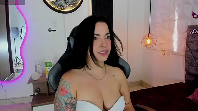 tatiana sc online show from October 29, 2025, 3:36 pm