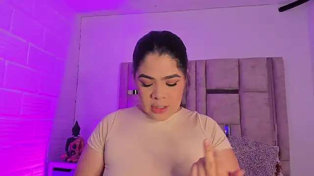 EmmaBecket2 online show from November 11, 2025, 4:34 am