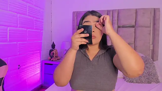 EmmaBecket2 online show from November 19, 2025, 4:01 am