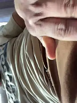 Snapshot of kelin17 chatting on March 15, 2025, 3:16 pm kelin17 online show from March 15, 2025, 3:16 pm