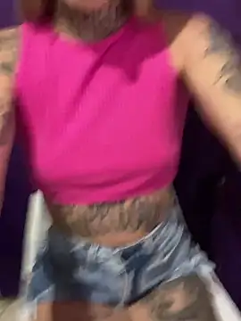 hotskinny1 online show from January 4, 2025, 5:47 pm