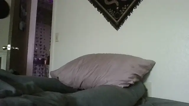 Prettypixie113 online show from October 22, 2025, 6:18 pm