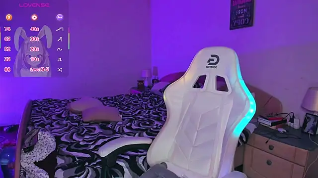 AdellaLoveX online show from March 2, 2026, 6:14 am