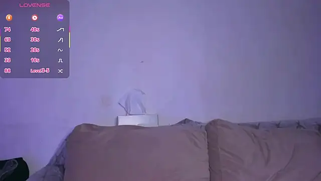Snapshot of AdellaLoveX chatting on July 18, 2026, 5:00 am AdellaLoveX online show from July 18, 2026, 5:00 am