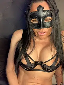 vicvictoriax online show from March 4, 2025, 5:34 pm