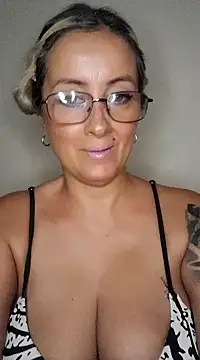 DesireSatler online show from February 2, 2025, 11:53 pm