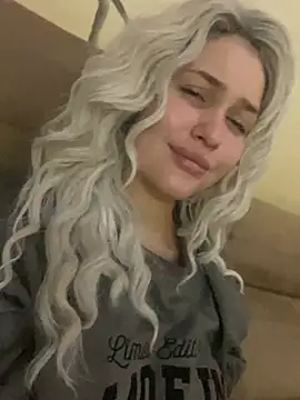 KikiWatson online show from January 10, 2025, 6:38 pm