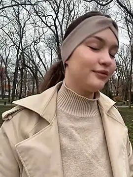 KikiWatson online show from January 23, 2025, 8:15 am