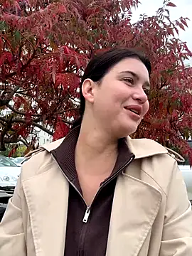 KikiWatson online show from October 19, 2025, 11:11 am