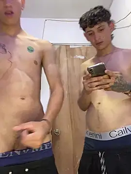 Snapshot of LatinBoysxxx chatting on January 17, 2025, 6:12 pm LatinBoysxxx online show from January 17, 2025, 6:12 pm