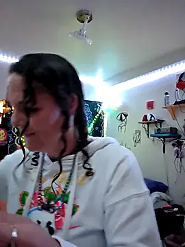 thatonespicychick online show from October 27, 2025, 2:21 pm