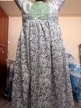 Snapshot of sneha_telugu_girl chatting on February 1, 2025, 9:21 am sneha telugu girl online show from February 1, 2025, 9:21 am