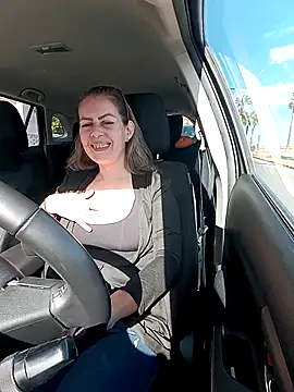 Snapshot of uber_babe chatting on February 8, 2026, 1:03 pm uber babe online show from February 8, 2026, 1:03 pm