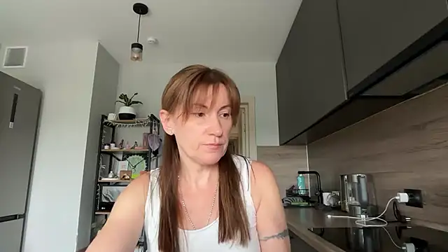 Snapshot of jainesummer chatting on July 7, 2026, 1:26 pm jainesummer online show from July 7, 2026, 1:26 pm