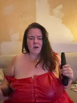 Snapshot of Viola_SassyX chatting on July 19, 2026, 1:31 am Viola SassyX online show from July 19, 2026, 1:31 am