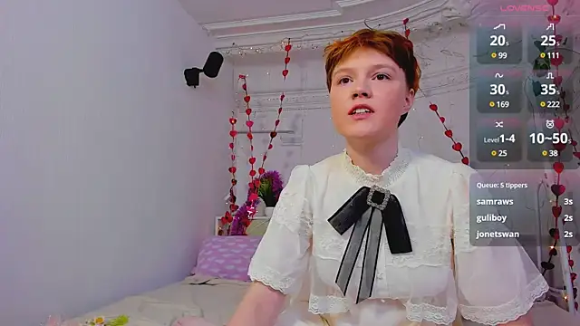 DreamyLuna online show from January 13, 2025, 3:12 am