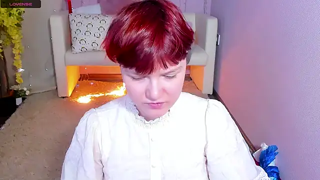 DreamyLuna online show from March 14, 2025, 8:38 pm