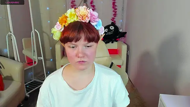 DreamyLuna online show from October 16, 2025, 8:21 pm