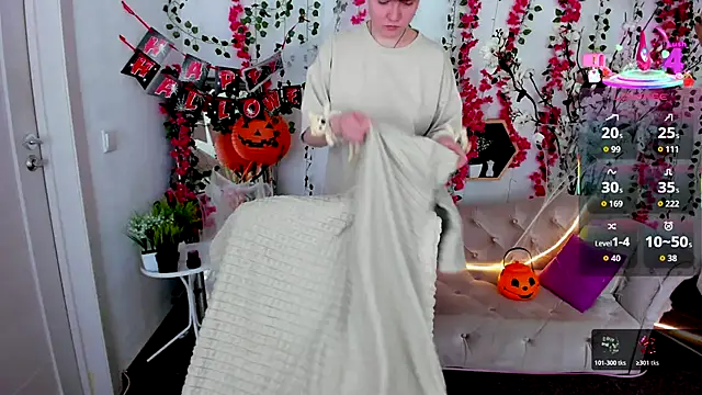 DreamyLuna online show from October 26, 2025, 8:26 pm