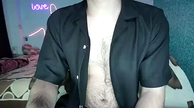 Snapshot of hunter_boy chatting on February 11, 2025, 5:29 pm hunter boy online show from February 11, 2025, 5:29 pm