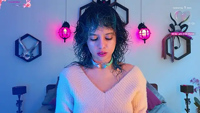 Sweet Chaos online show from November 16, 2025, 6:13 pm