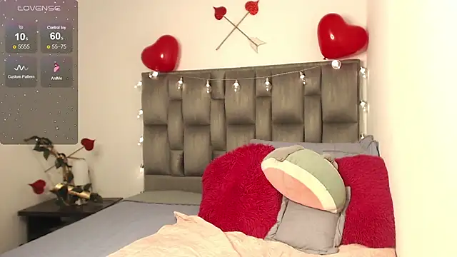 julz 03 online show from February 9, 2025, 2:38 am