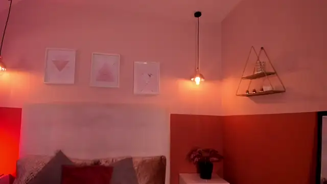  Sophie  miller online show from April 9, 2026, 9:53 pm