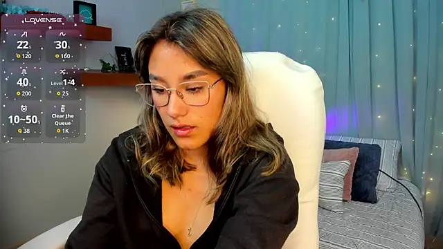  Sophie  miller online show from May 20, 2026, 7:42 pm