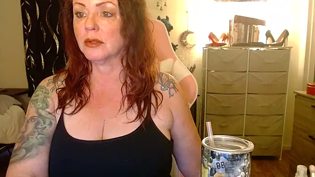 Nikkimastersgirl1091 online show from March 16, 2026, 2:54 pm