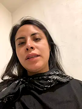 Effyvice13 online show from November 12, 2025, 8:26 am