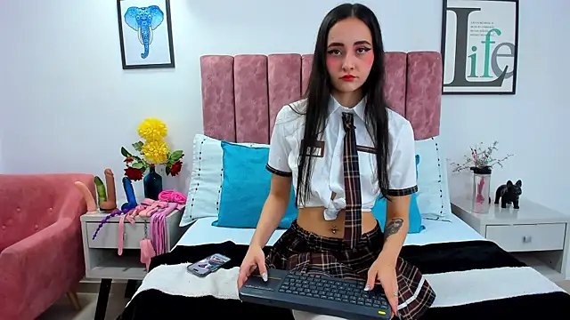 Snapshot of AsshleySweet chatting on March 18, 2025, 7:53 pm AsshleySweet online show from March 18, 2025, 7:53 pm