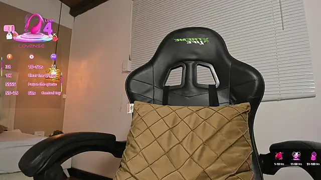 Snapshot of Eva_abc chatting on March 11, 2025, 10:42 pm Eva abc online show from March 11, 2025, 10:42 pm