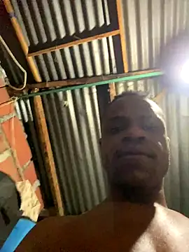 Snapshot of ElNegroRony chatting on December 6, 2024, 3:52 am ElNegroRony online show from December 6, 2024, 3:52 am