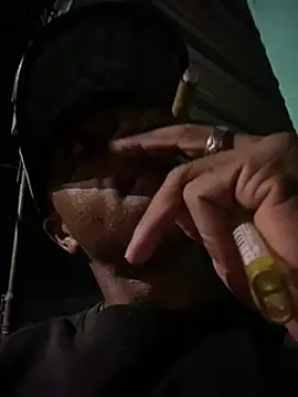 Snapshot of ElNegroRony chatting on March 23, 2025, 5:10 am ElNegroRony online show from March 23, 2025, 5:10 am