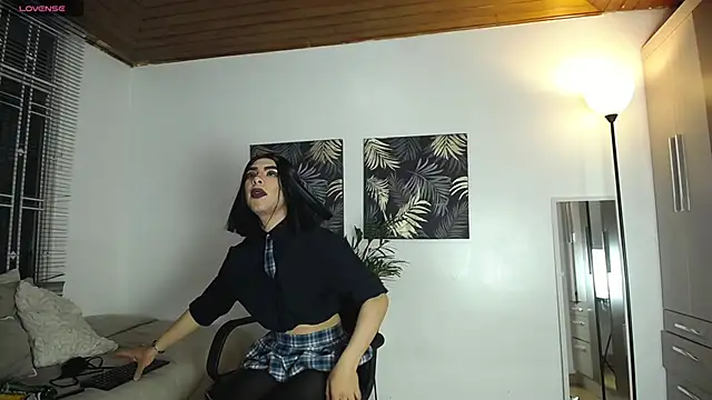 valentino Renato online show from December 11, 2024, 1:05 am