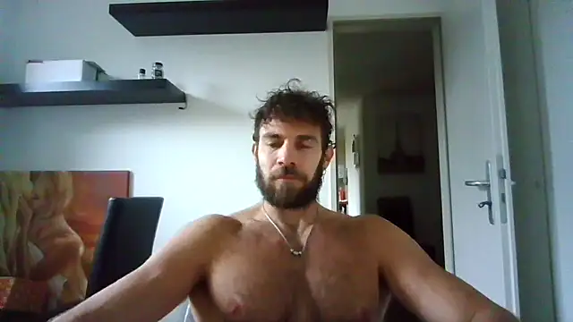 alpha-hunk online show from October 27, 2025, 2:43 pm