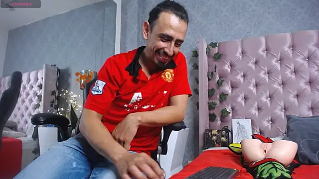 Sr Magnus  online show from February 5, 2026, 9:30 pm