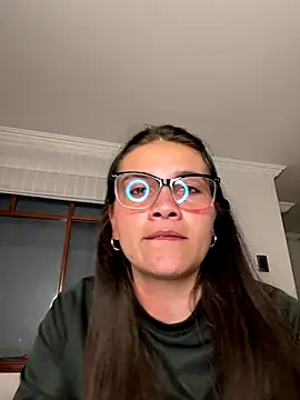 Snapshot of aurora_divine chatting on September 12, 2025, 11:04 pm aurora divine online show from September 12, 2025, 11:04 pm
