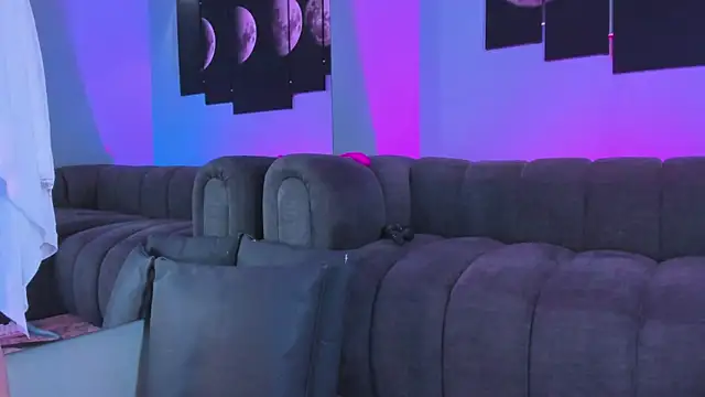 Snapshot of maddy_walker chatting on April 9, 2026, 12:43 pm maddy walker online show from April 9, 2026, 12:43 pm