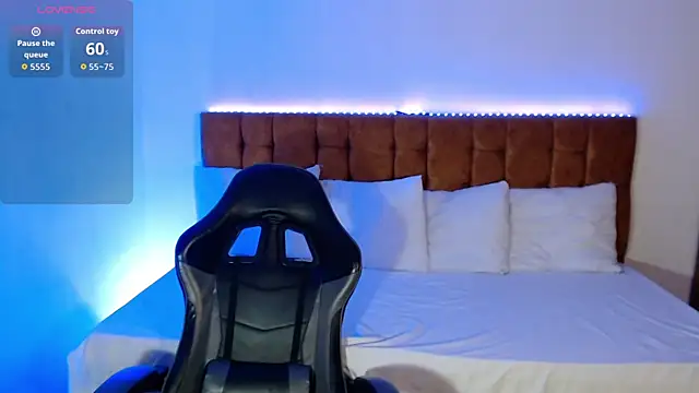 alexiaaross online show from October 9, 2025, 4:10 am