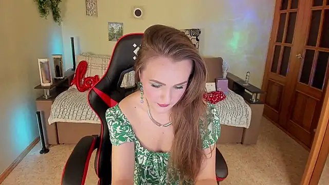 Snapshot of VeronikaVel chatting on July 8, 2026, 8:57 pm VeronikaVel online show from July 8, 2026, 8:57 pm