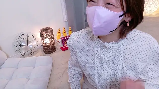 Risa 06 online show from April 12, 2026, 1:05 pm