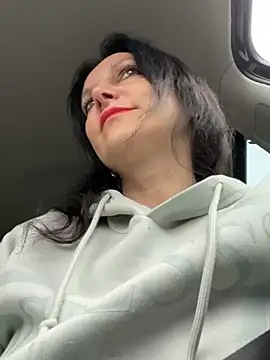 Snapshot of -OLYA- chatting on February 24, 2025, 7:00 am -OLYA- online show from February 24, 2025, 7:00 am