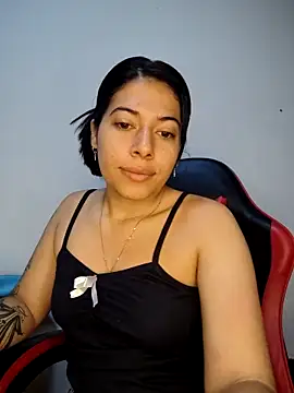 Caro kitty- online show from March 10, 2026, 12:32 pm