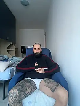 Snapshot of Gioeltoro89 chatting on March 16, 2026, 4:33 pm Gioeltoro89 online show from March 16, 2026, 4:33 pm