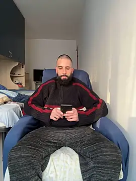 Snapshot of Gioeltoro89 chatting on March 24, 2026, 4:23 pm Gioeltoro89 online show from March 24, 2026, 4:23 pm
